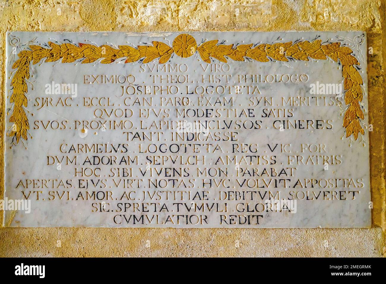 Commemorative plaque to Giuseppe Logoteta 1808 in the church of San Pietro Apostolo  (IV century AD) - Syracuse, Sicily, Italy Stock Photo