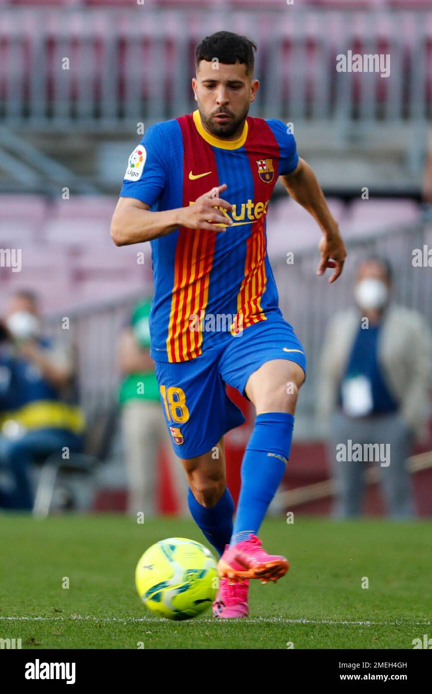 Barcelona's Jordi Alba runs with the ball during the Spanish La Liga ...