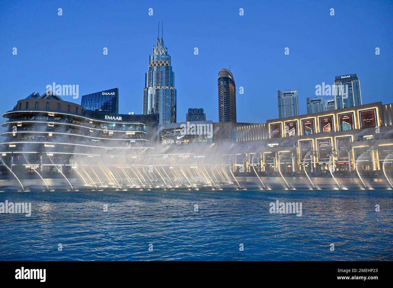 Dubai Burj Khalifa Dubai Fountain Uae Stock Photo Alamy