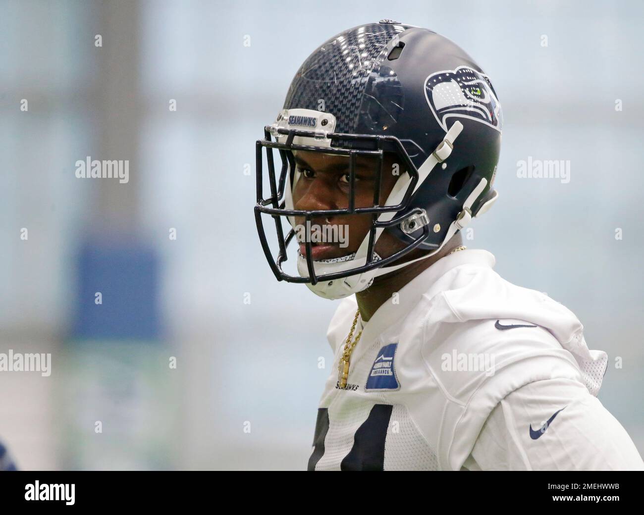 Cleveland Browns defensive tackle Perrion Winfrey (97) lines up for a play  during an NFL football game against the Pittsburgh Steelers, Thursday,  Sept. 22, 2022, in Cleveland. (AP Photo/Kirk Irwin Stock Photo - Alamy