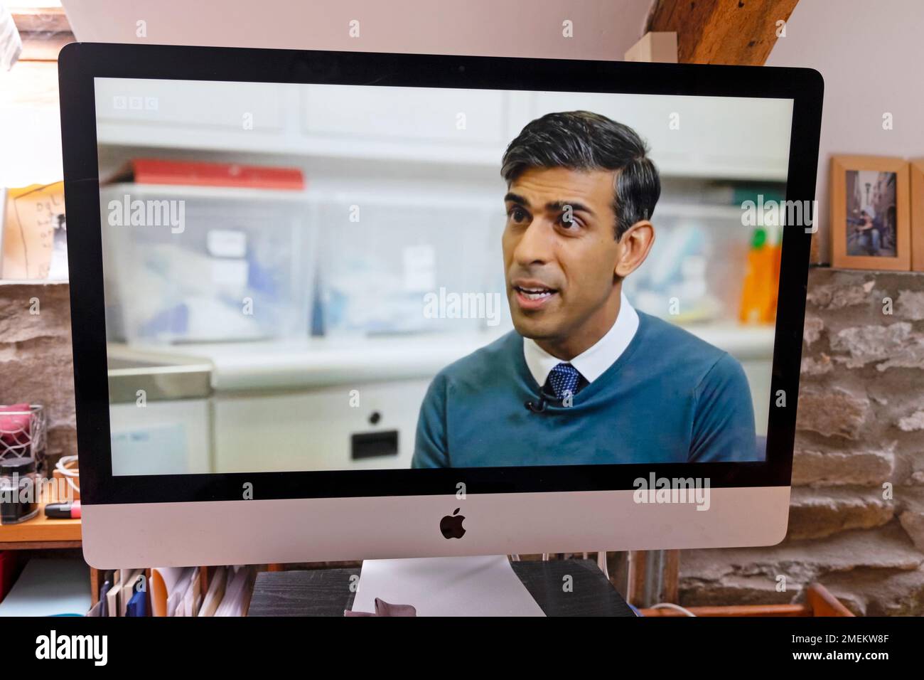 British Prime Minister PM. Rishi Sunak talking on news programme computer screen discussing Nadim Zahawi tax issue 24 January 2023 Stock Photo