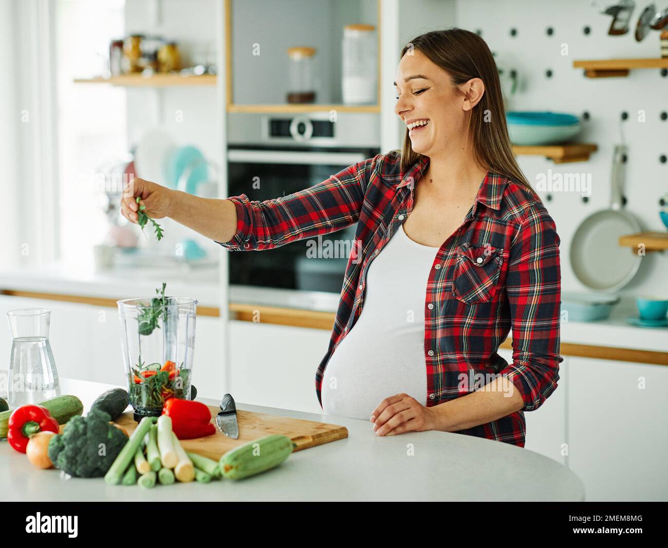 woman pregnant food healthy female vegetable pregnancy mother preparing