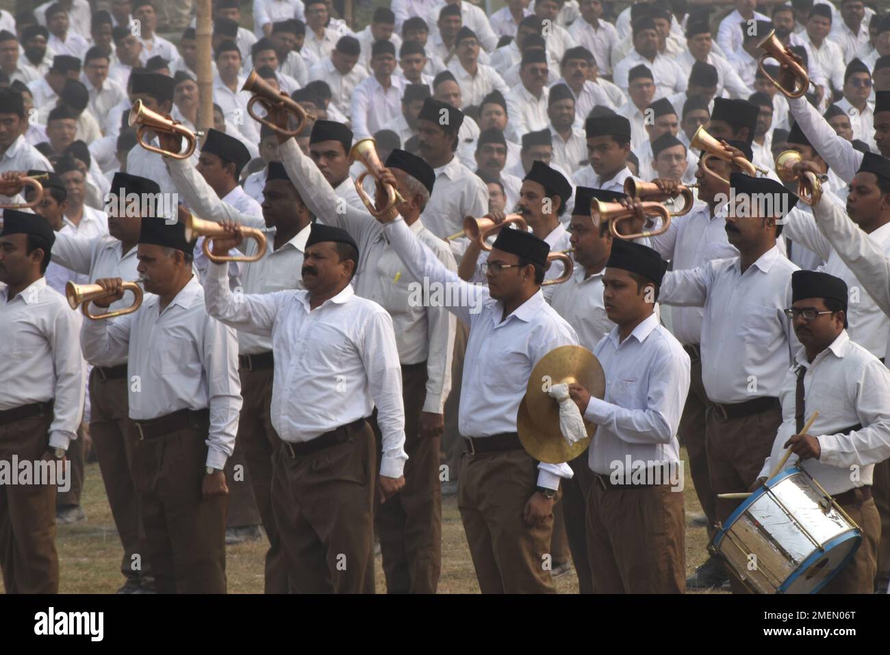 Kolkata, India. 24th Jan, 2023. The Hindu Nationalist organization Rashtriya Swayamsevak Sangh (RSS) organized a rally to mark Netaji Subhash Chandra Bose's 126th birth anniversary in Kolkata. RSS Chief Mohan Bhagwat was present there. (Photo by Sayantan Chakraborty/Pacific Press) Credit: Pacific Press Media Production Corp./Alamy Live News Stock Photo