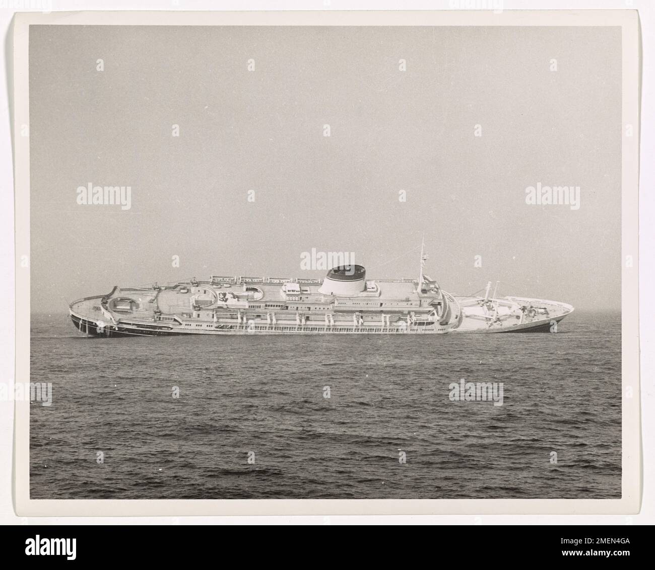 Ss andrea doria sinking 1956 hi-res stock photography and images - Alamy