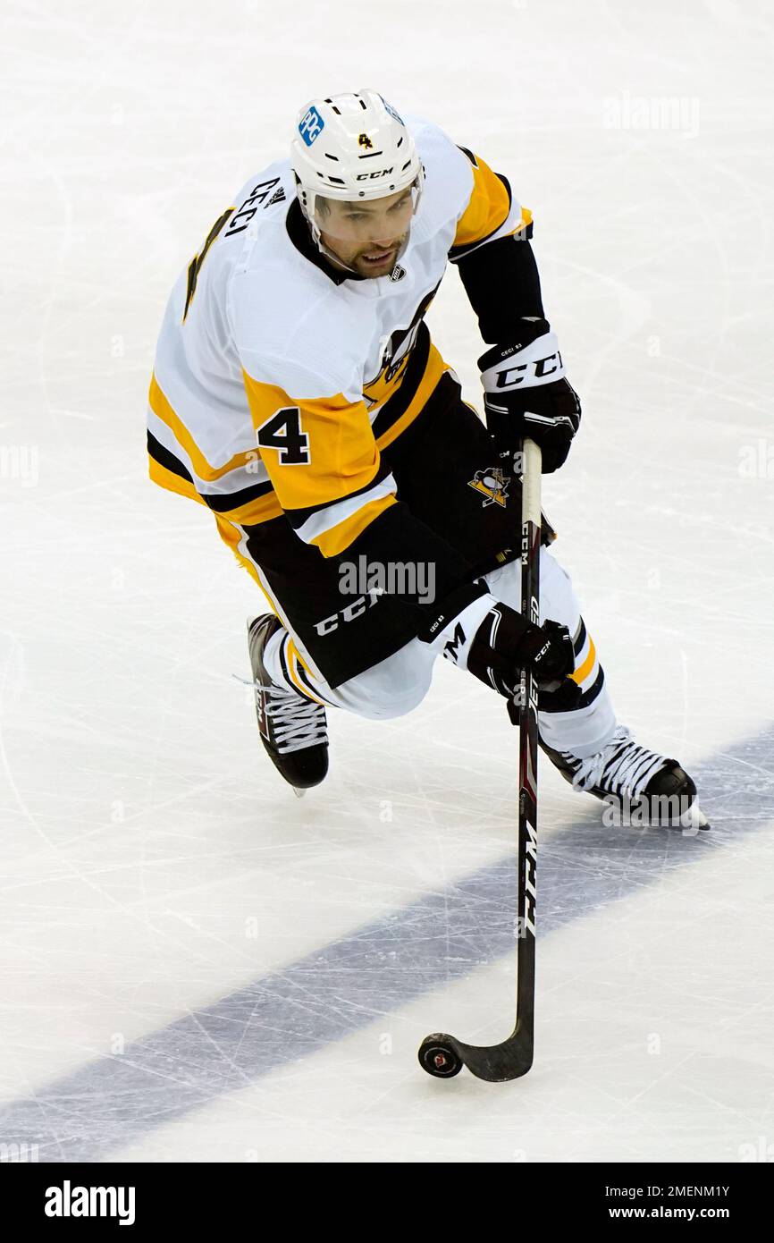 Pittsburgh Penguins' Cody Ceci (4) plays against the New Jersey