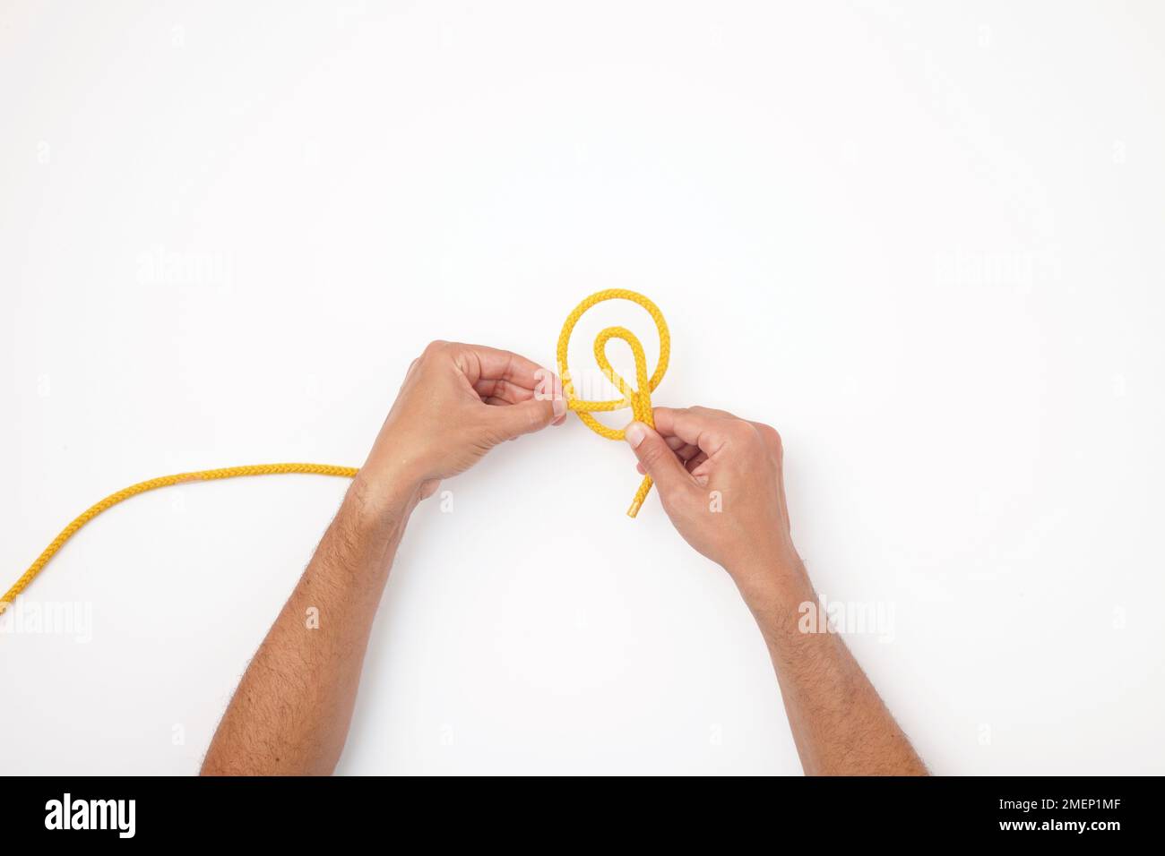 Slipped Overhand Knot, a simple slipknot Step 3 (stopper knot Stock