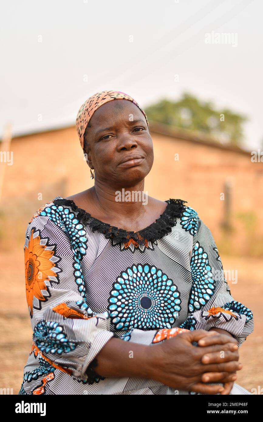 portrait of elderly african woman Stock Photo - Alamy