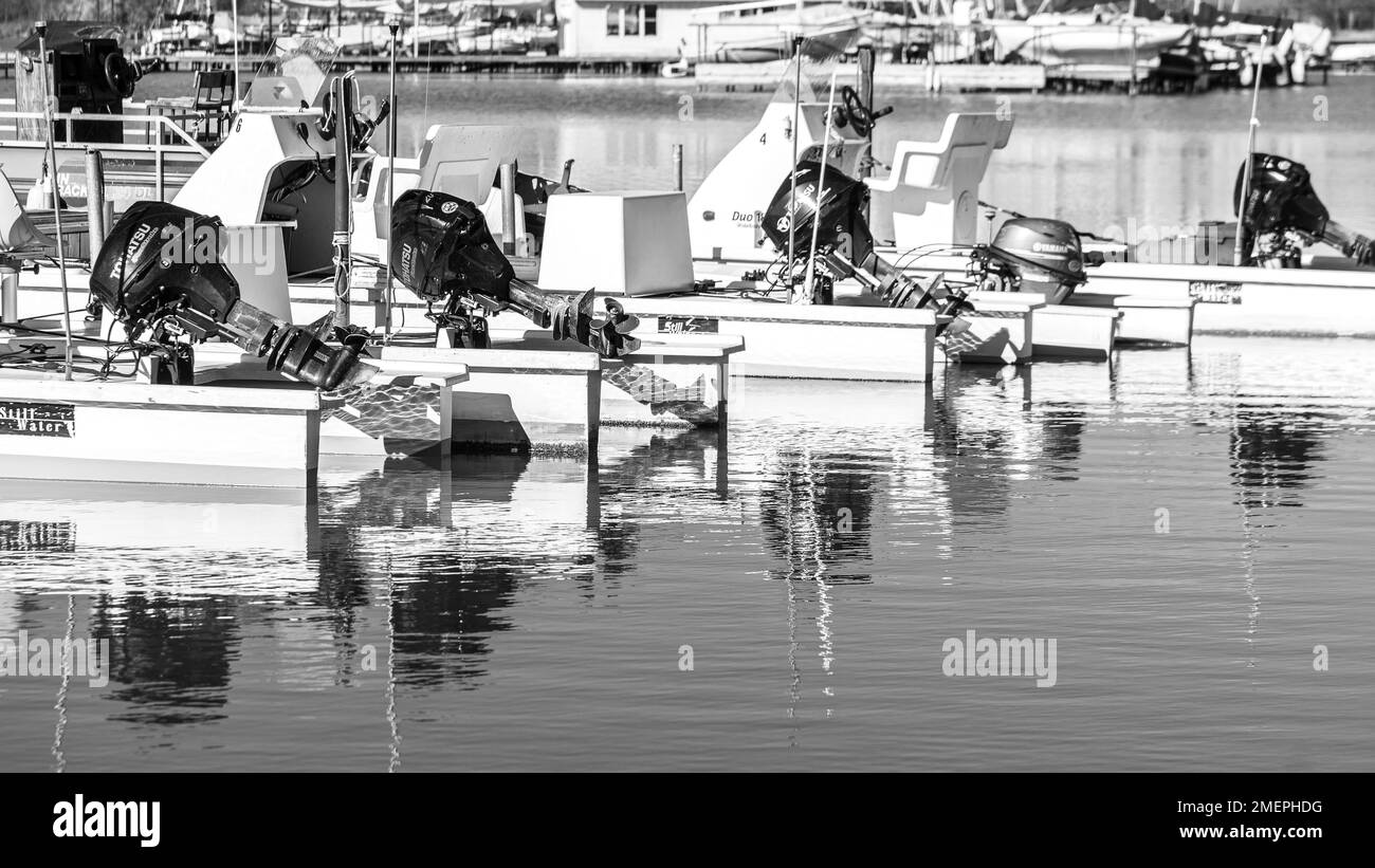 Boats recreation Black and White Stock Photos & Images - Alamy
