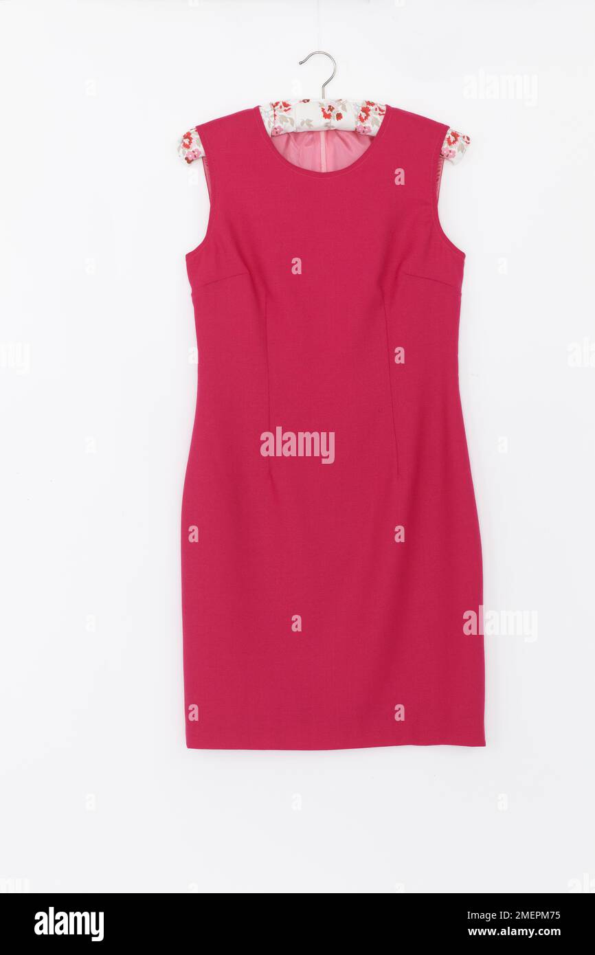 Sleeveless pink dress hi-res stock photography and images - Alamy Sleeveless pink dress hi-res stock photography and images - Alamy