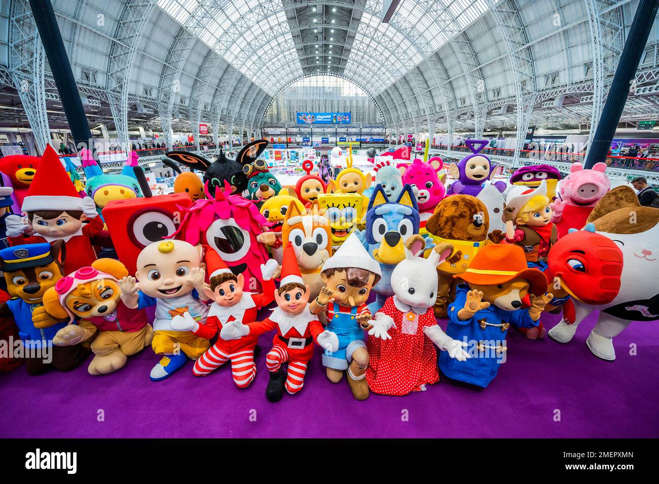 London, UK. 24th Jan, 2023. The Character parade of giant soft toy