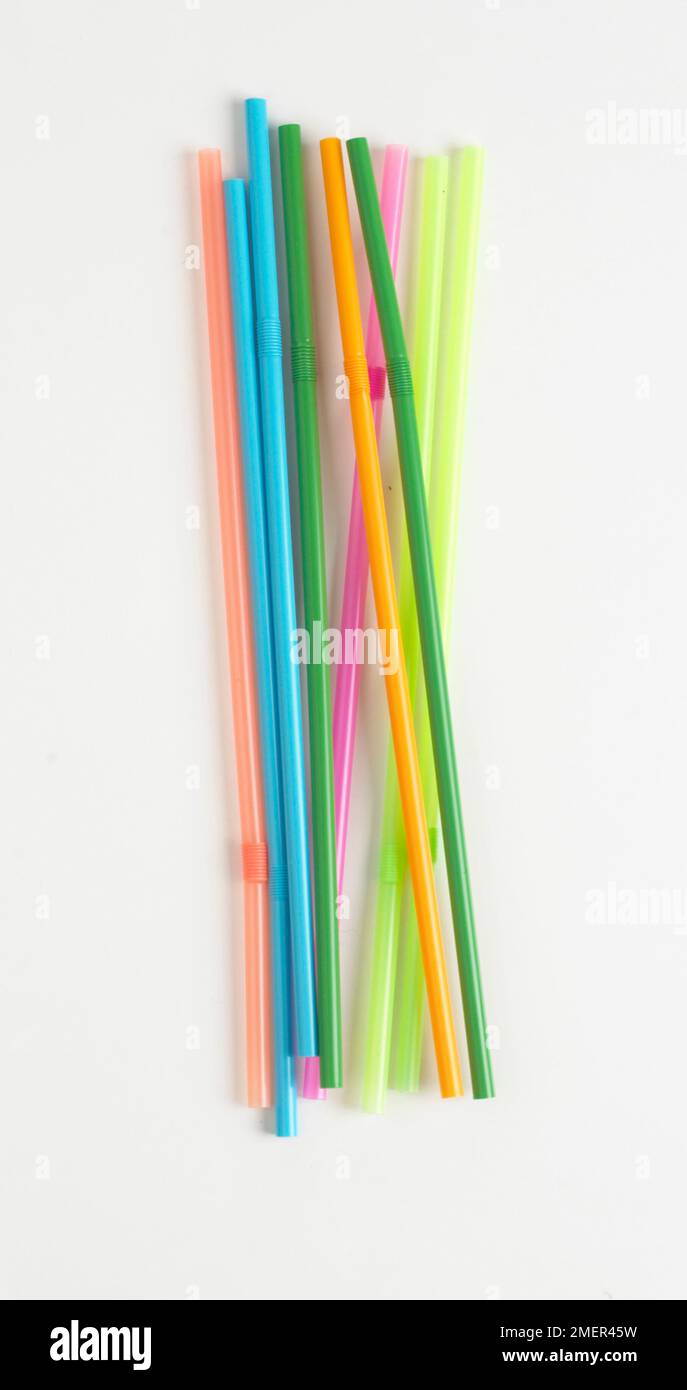 Drinking straw experiment hires stock photography and images Alamy