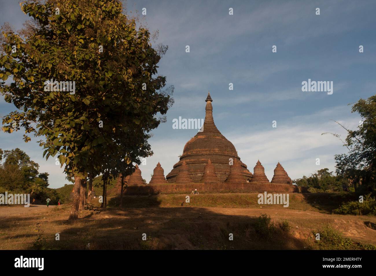 Myanmar, Western Burma, Mrauk U, Ratnabon Paya Stock Photo