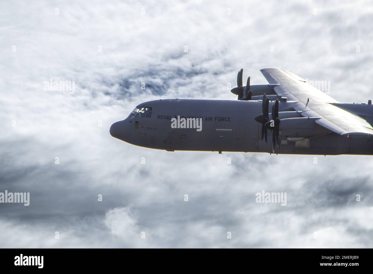 C 130 hercules cargo plane hi-res stock photography and images - Alamy