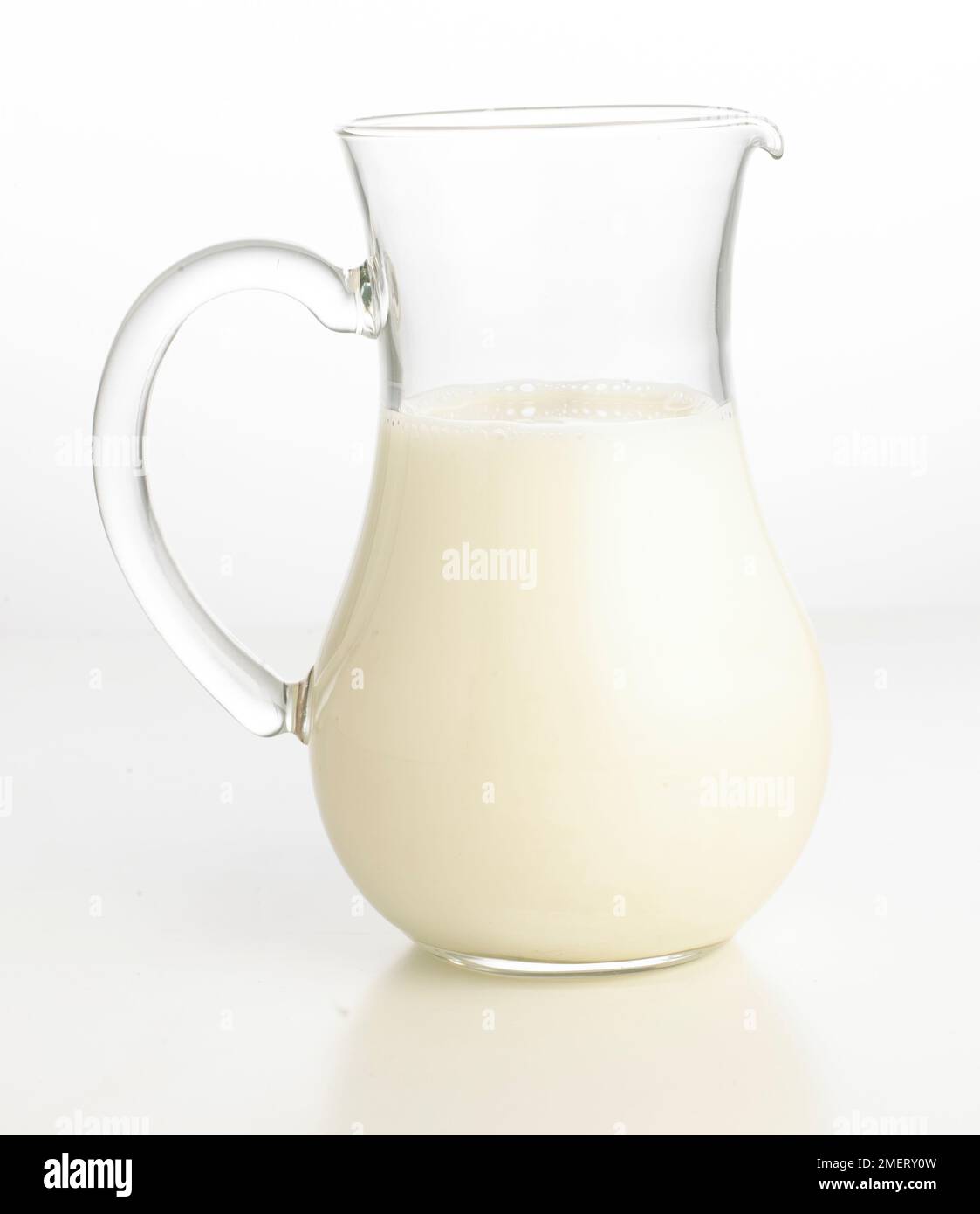 Jug of milk Stock Photo - Alamy
