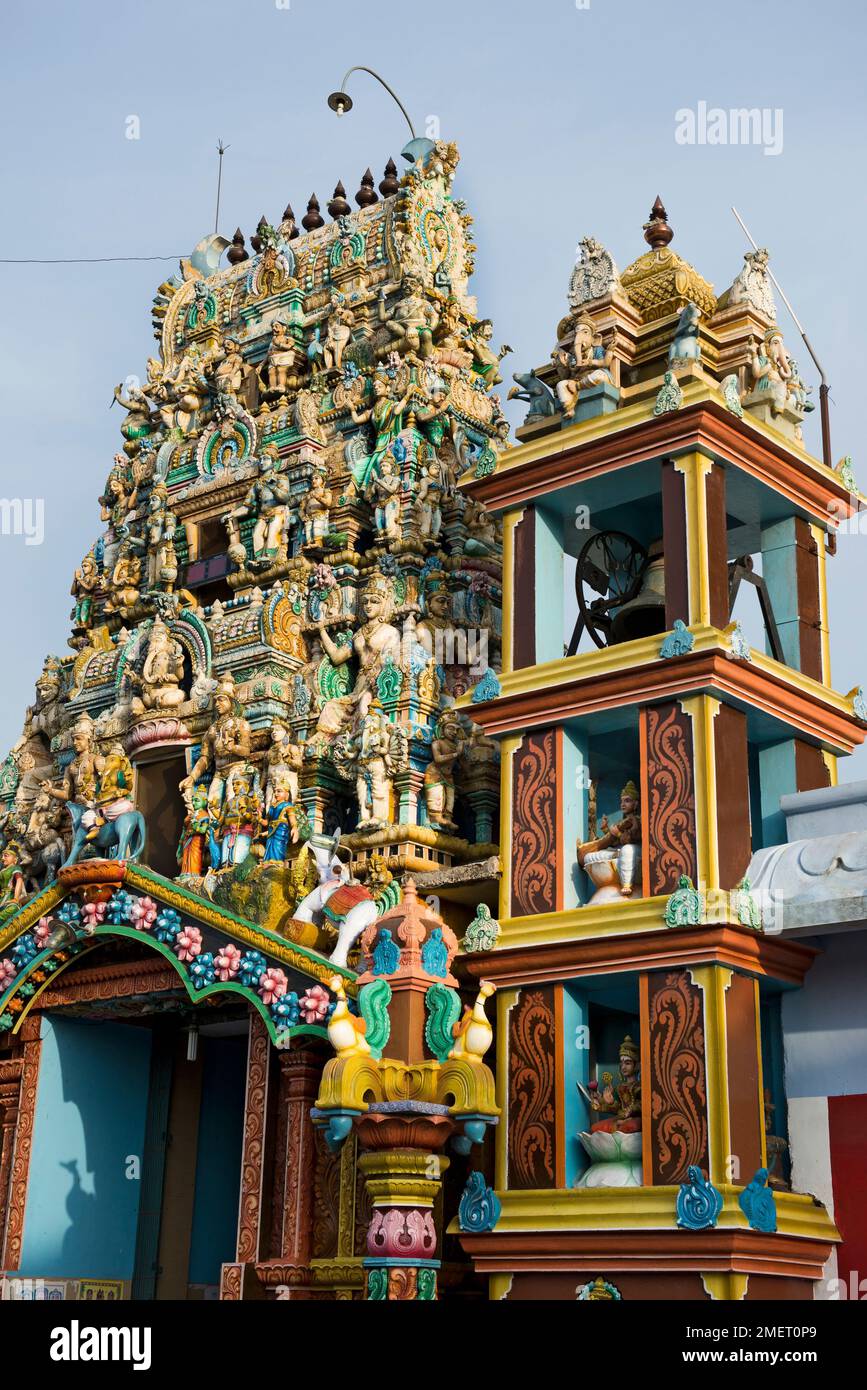 north-eastern-province-sri-lanka-vavuniya-hindu-temple-stock-photo