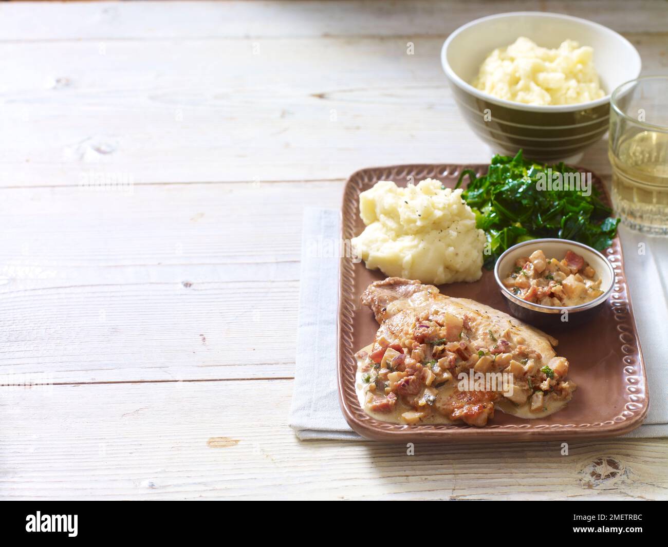 Butterfly pork chop hires stock photography and images Alamy