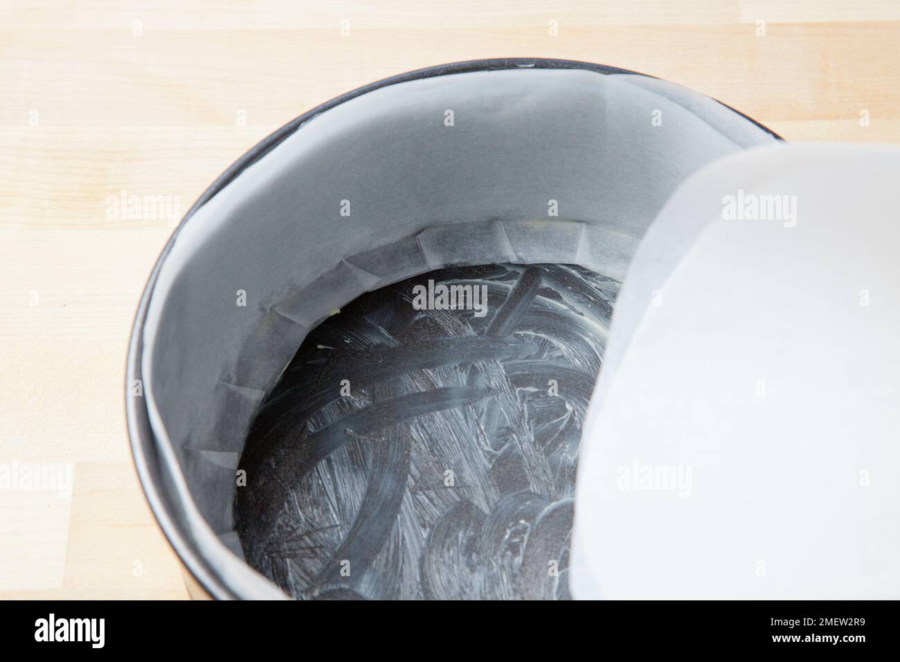 Lined with baking paper hires stock photography and images Alamy