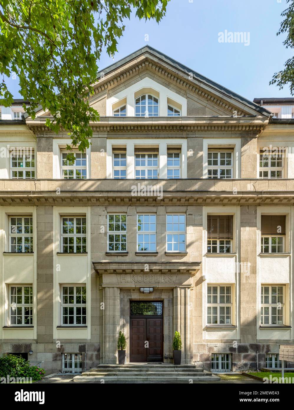 Koppers administration building, former head office of the mechanical engineering company Heinrich Koppers, Essen, Ruhr area, North Rhine-Westphalia Stock Photo