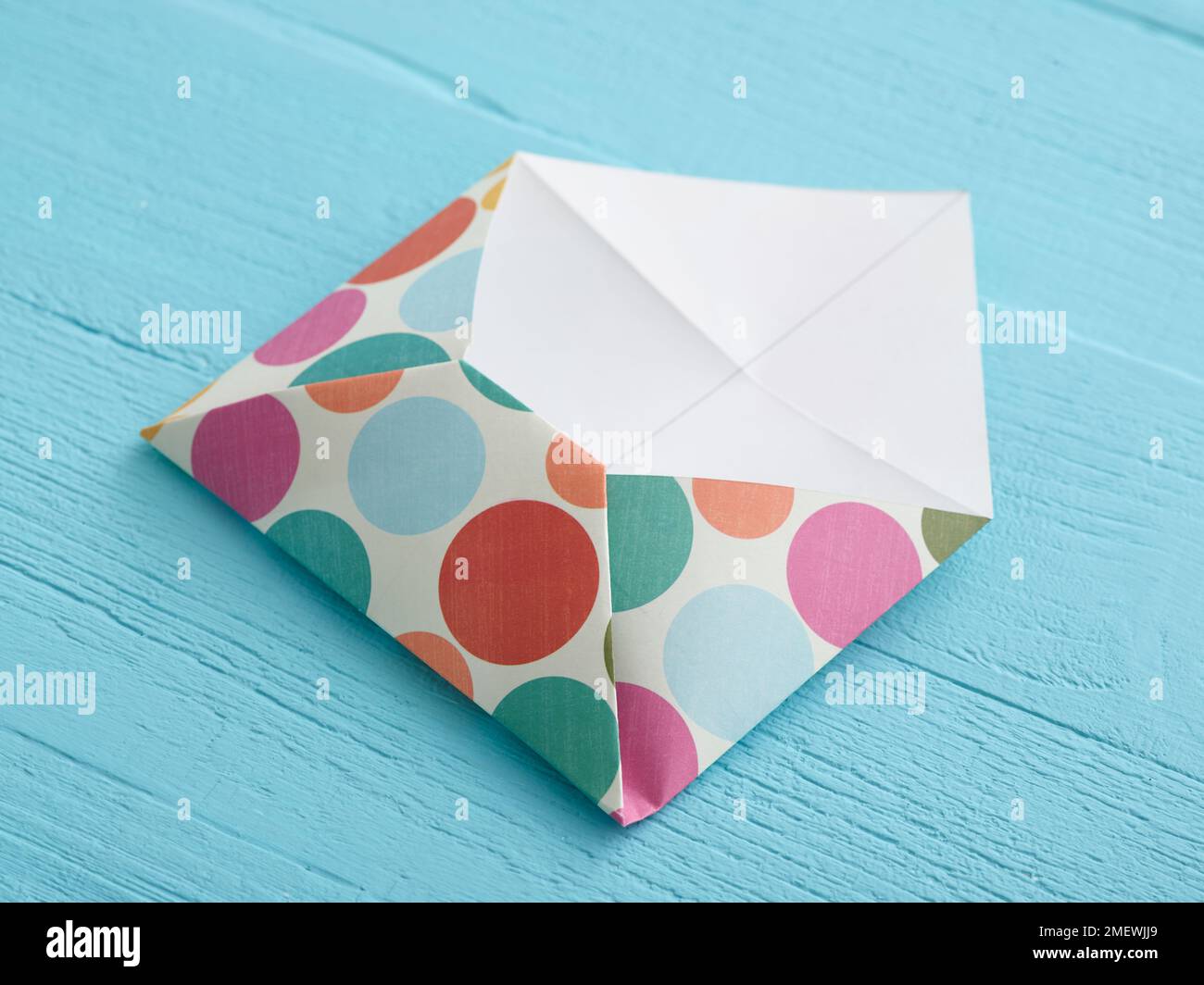 Paper Craft. DIY Envelope Step 10 Stock Photo Alamy