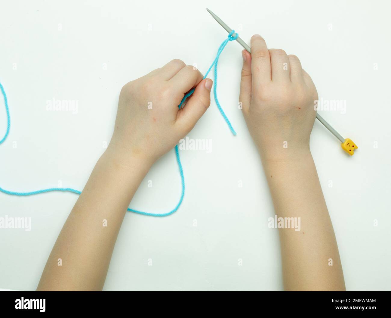 casting on knitting stitches Stock Photo Alamy