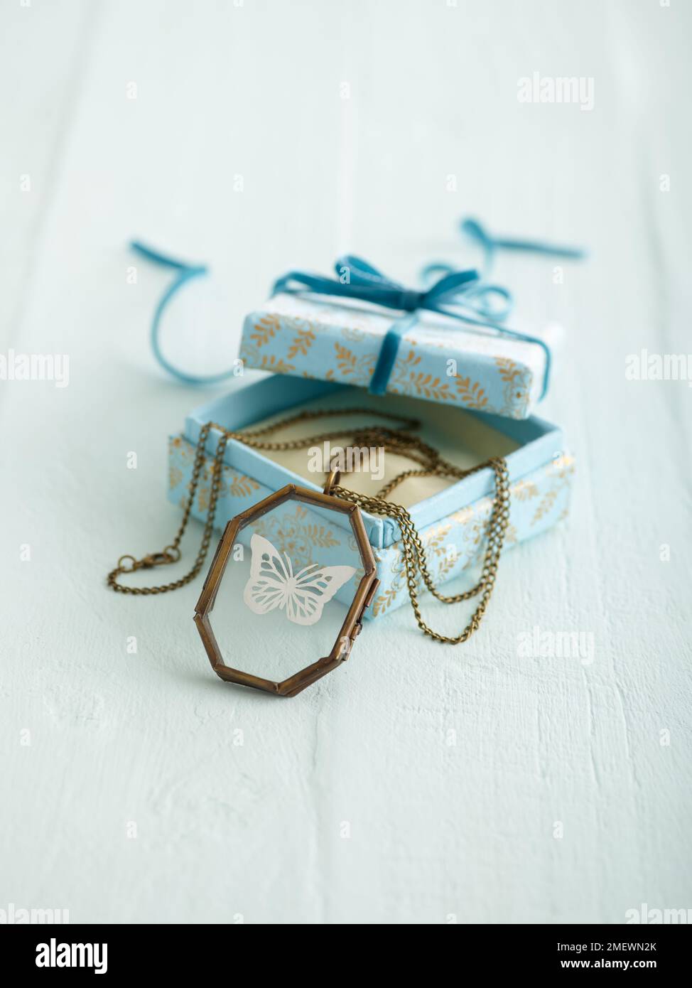 Papercraft Papercut locket beauty shot Stock Photo - Alamy