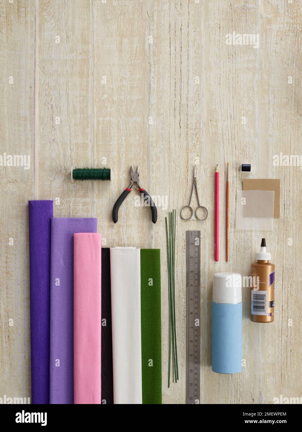 Papercraft Anemone materials Stock Photo Alamy