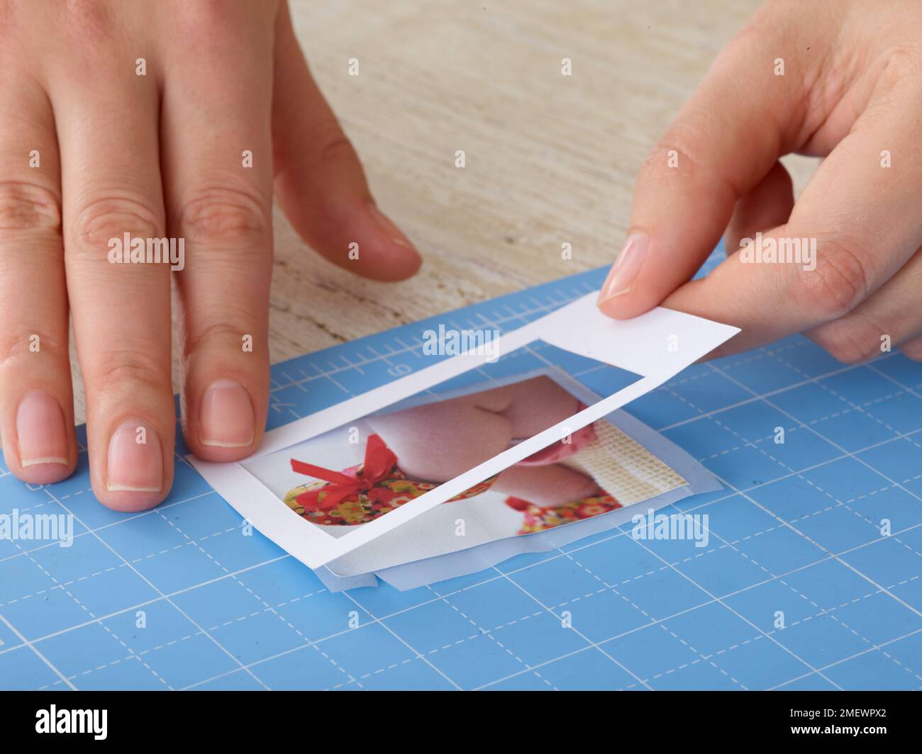 Papercraft. DIY photo frames, Step 3. Lay frame over the top of photo