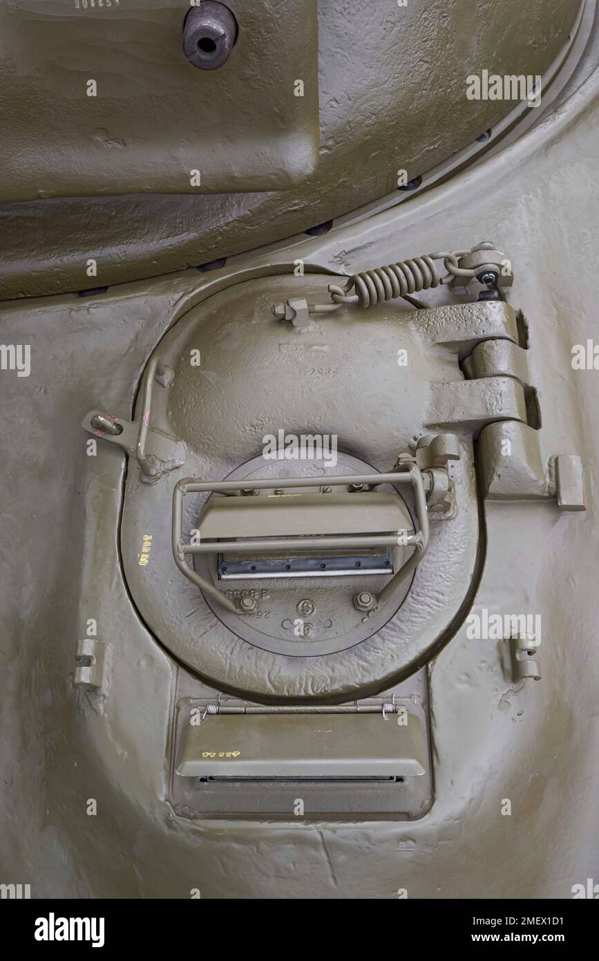 M4 Sherman, Driver's hatch (closed Stock Photo Alamy