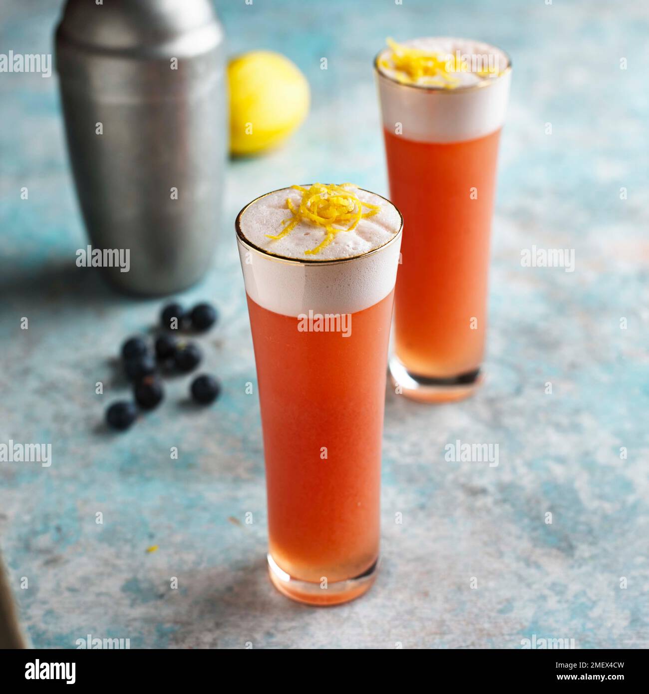 Sloe Gin Fizz Stock Photo Alamy