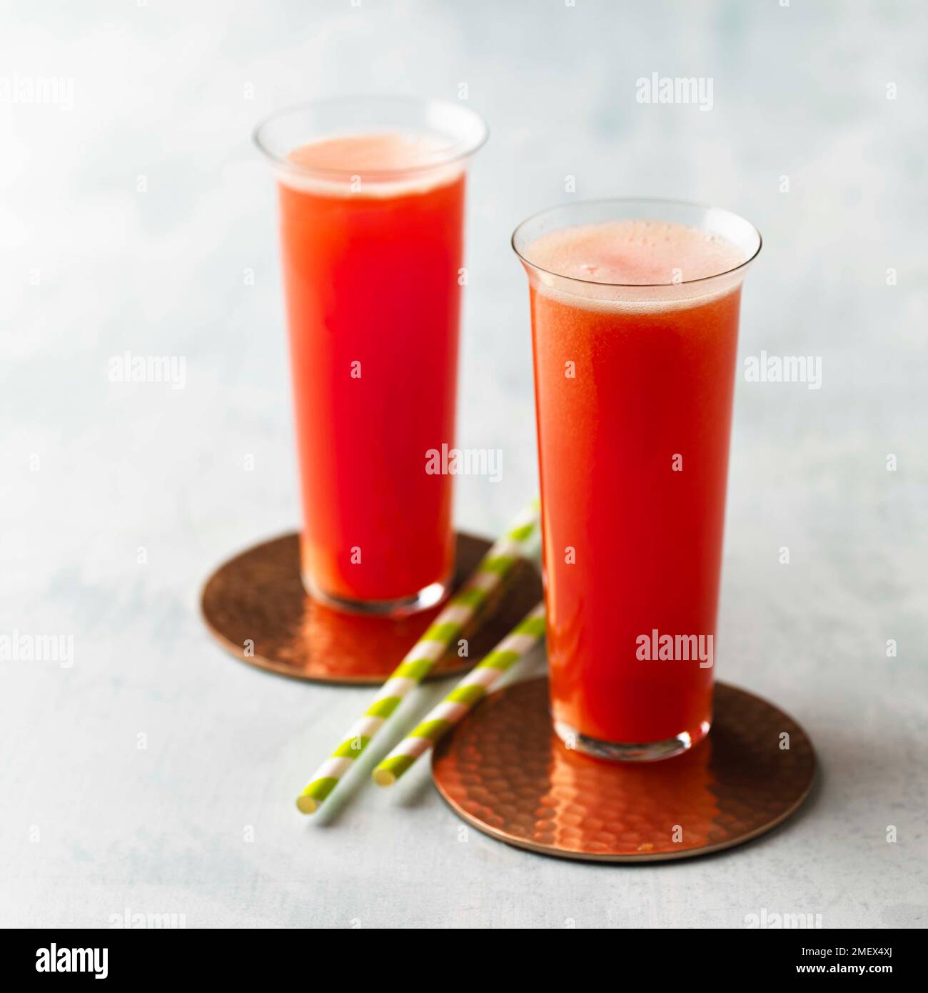Blush spritz hi-res stock photography and images - Alamy
