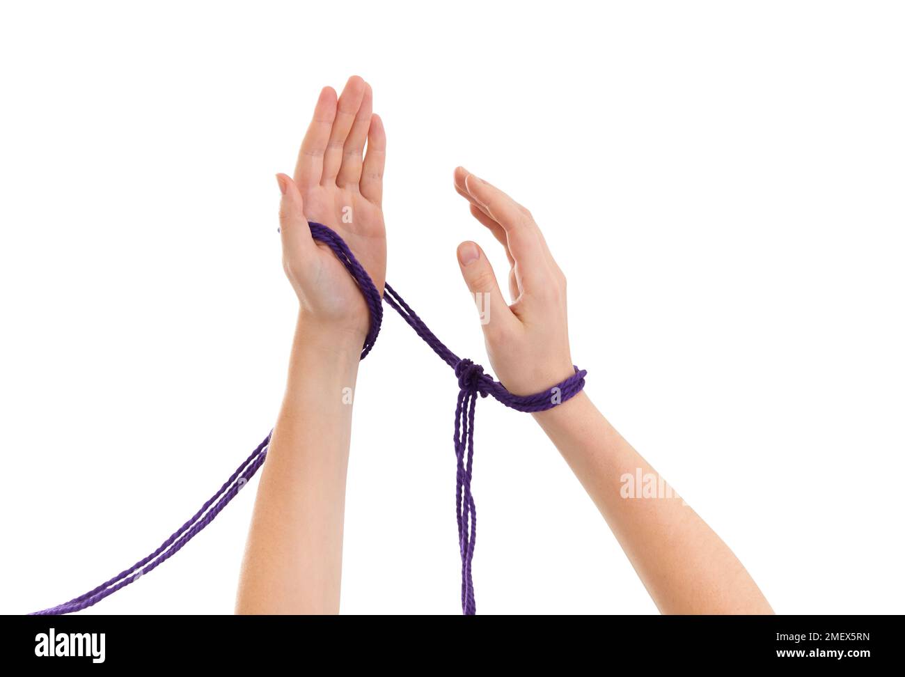 Arm Knitting Cast on technique Stock Photo Alamy