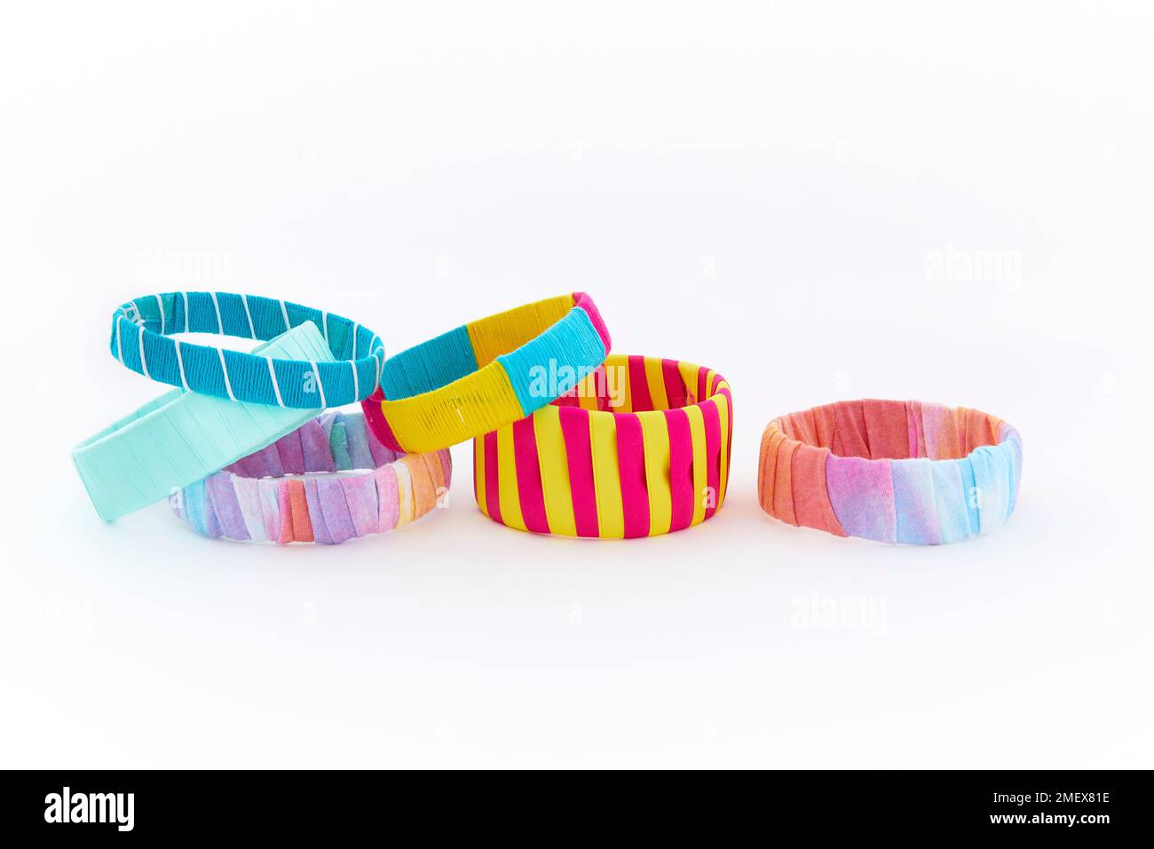 Bracelets making hi-res stock photography and images - Alamy