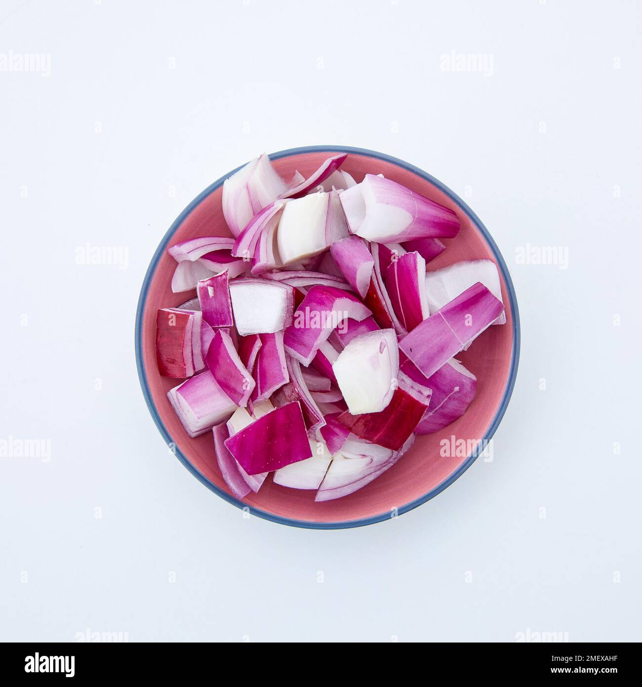 Chopping techniques Red onion roughly chopped Stock Photo Alamy