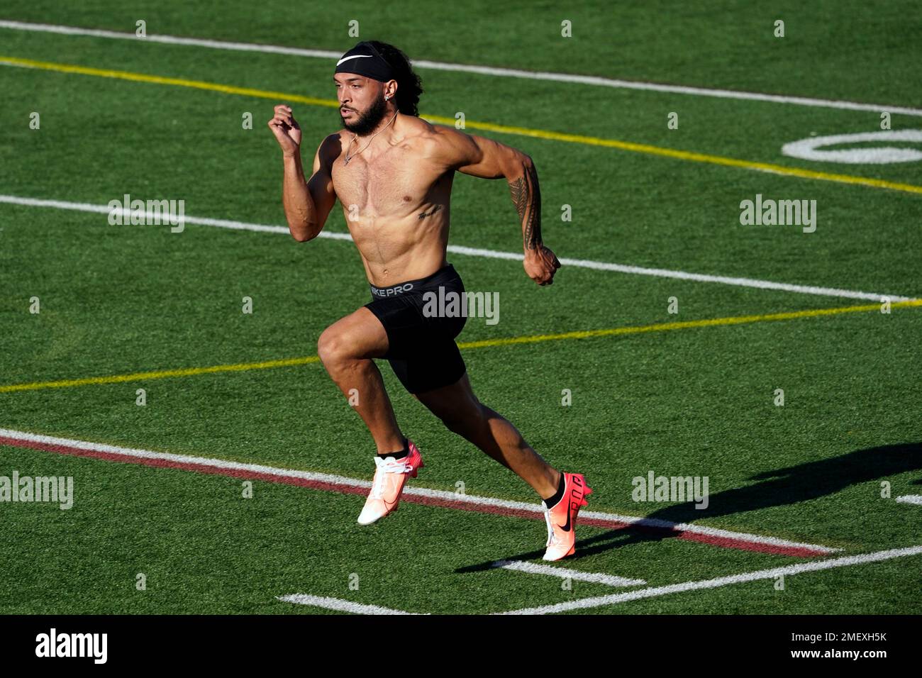 Southern California safety Talanoa Hufanga participates in the school's pro  day football workout for NFL scouts Wednesday, March 24, 2021, in Los  Angeles. (AP Photo/Marcio Jose Sanchez Stock Photo - Alamy