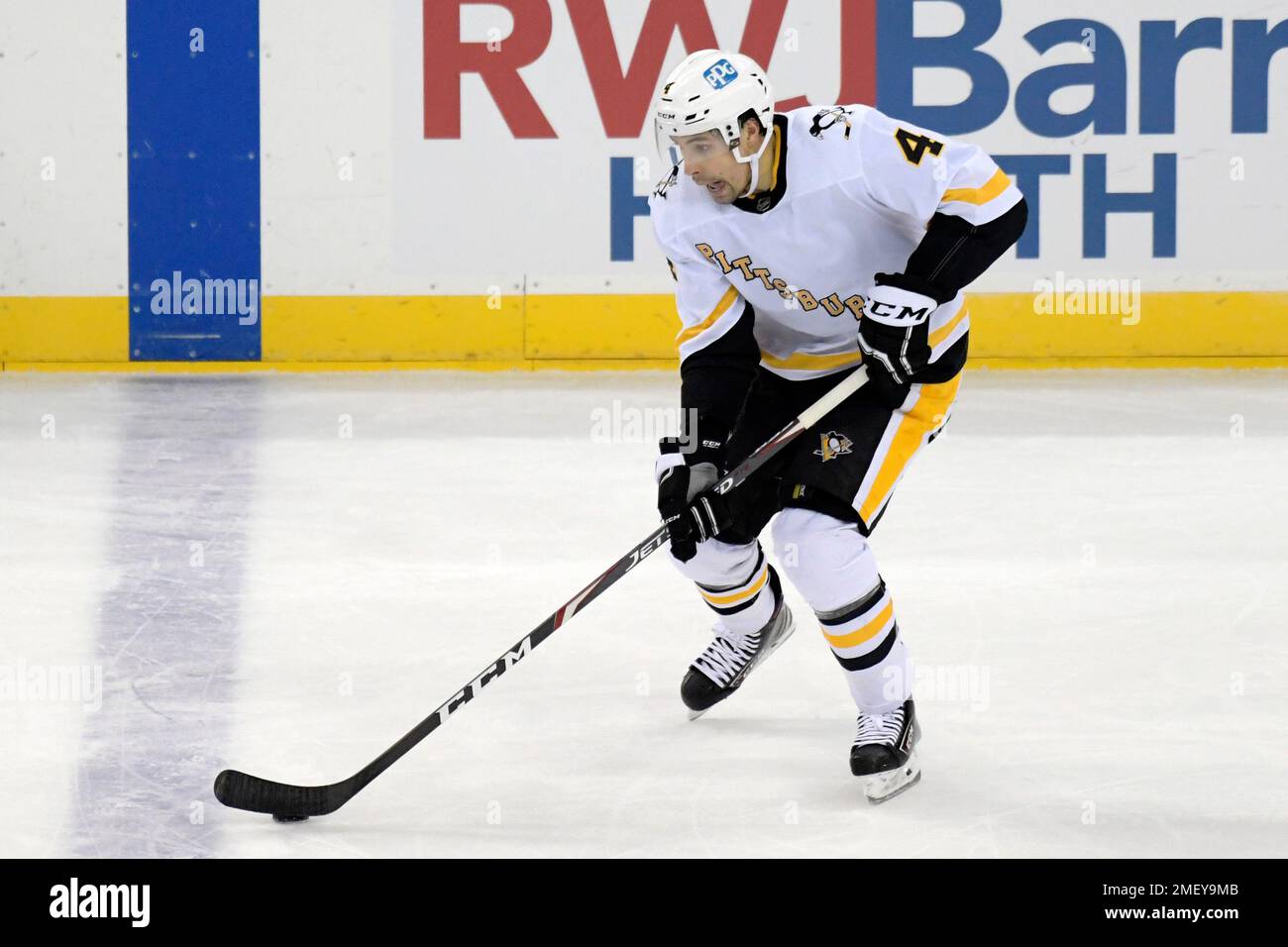 Pittsburgh Penguins' Cody Ceci (4) plays against the New Jersey
