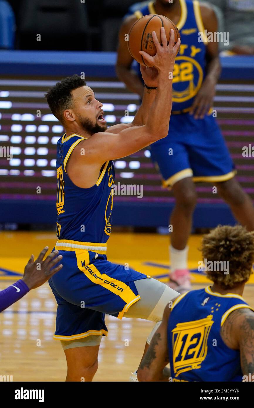 golden-state-warriors-guard-stephen-curry-during-an-nba-basketball-game