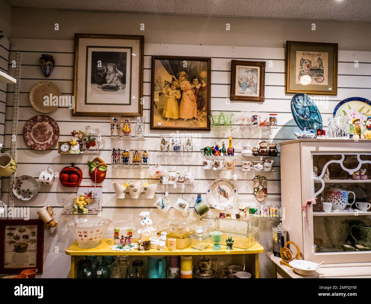 Antique store, Cumberland, Maryland Stock Photo