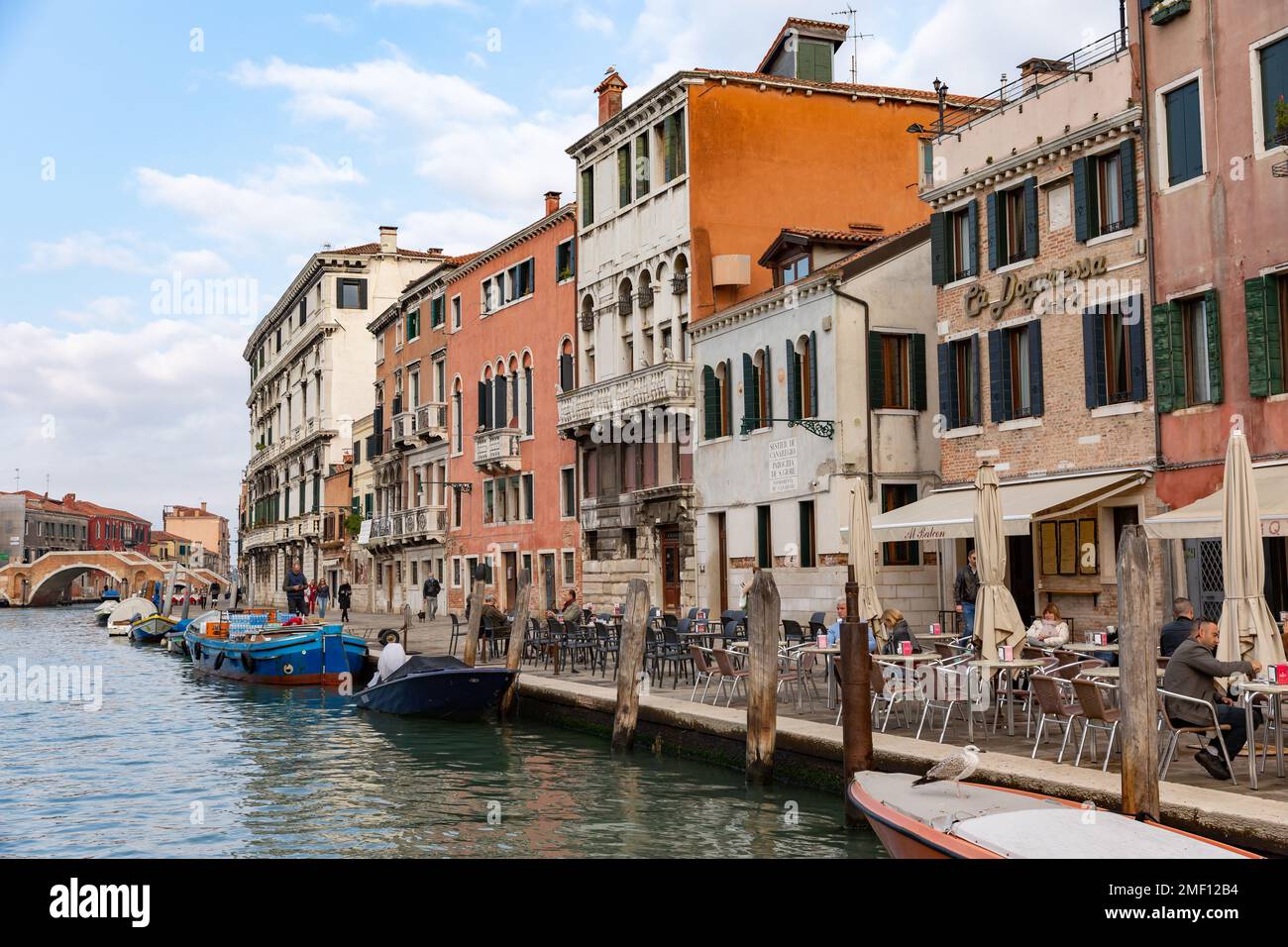 Buildings along canal in Venice, Italy Stock Photo