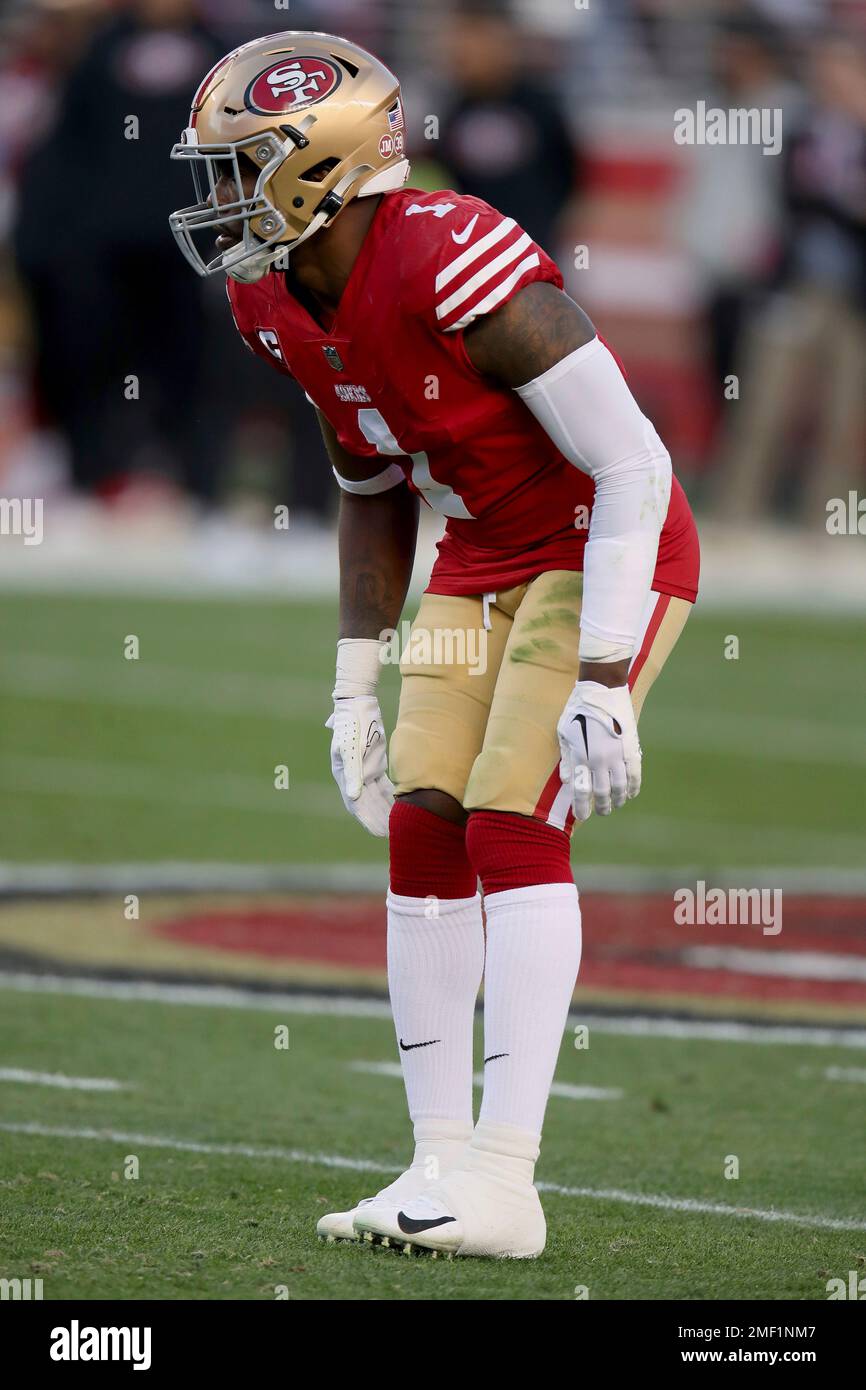 San Francisco 49ers cornerback Jimmie Ward (1) looks into the backfield during an NFL divisional