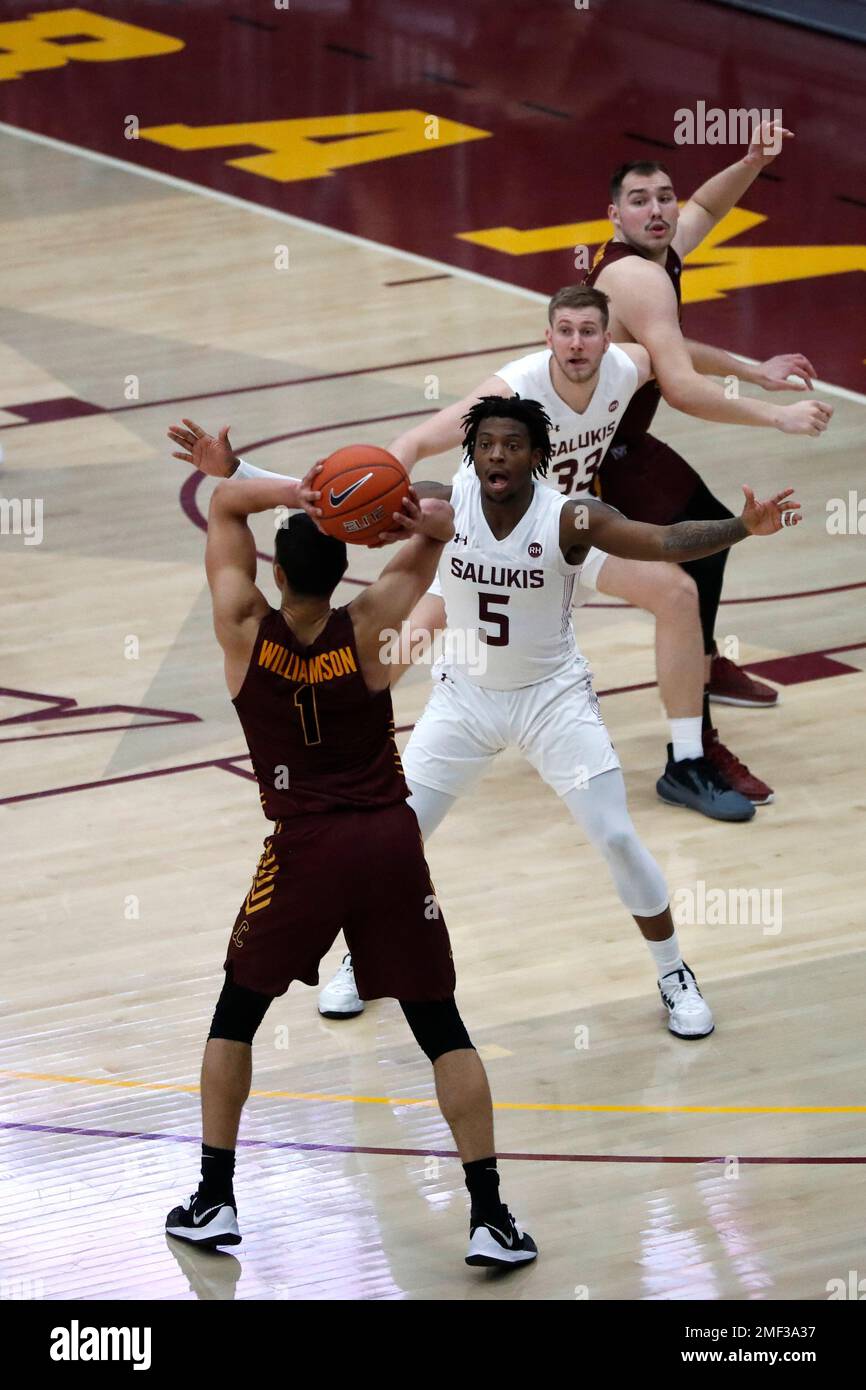 Loyola Chicago guard Lucas Williamson (1) aims to pass the ball as