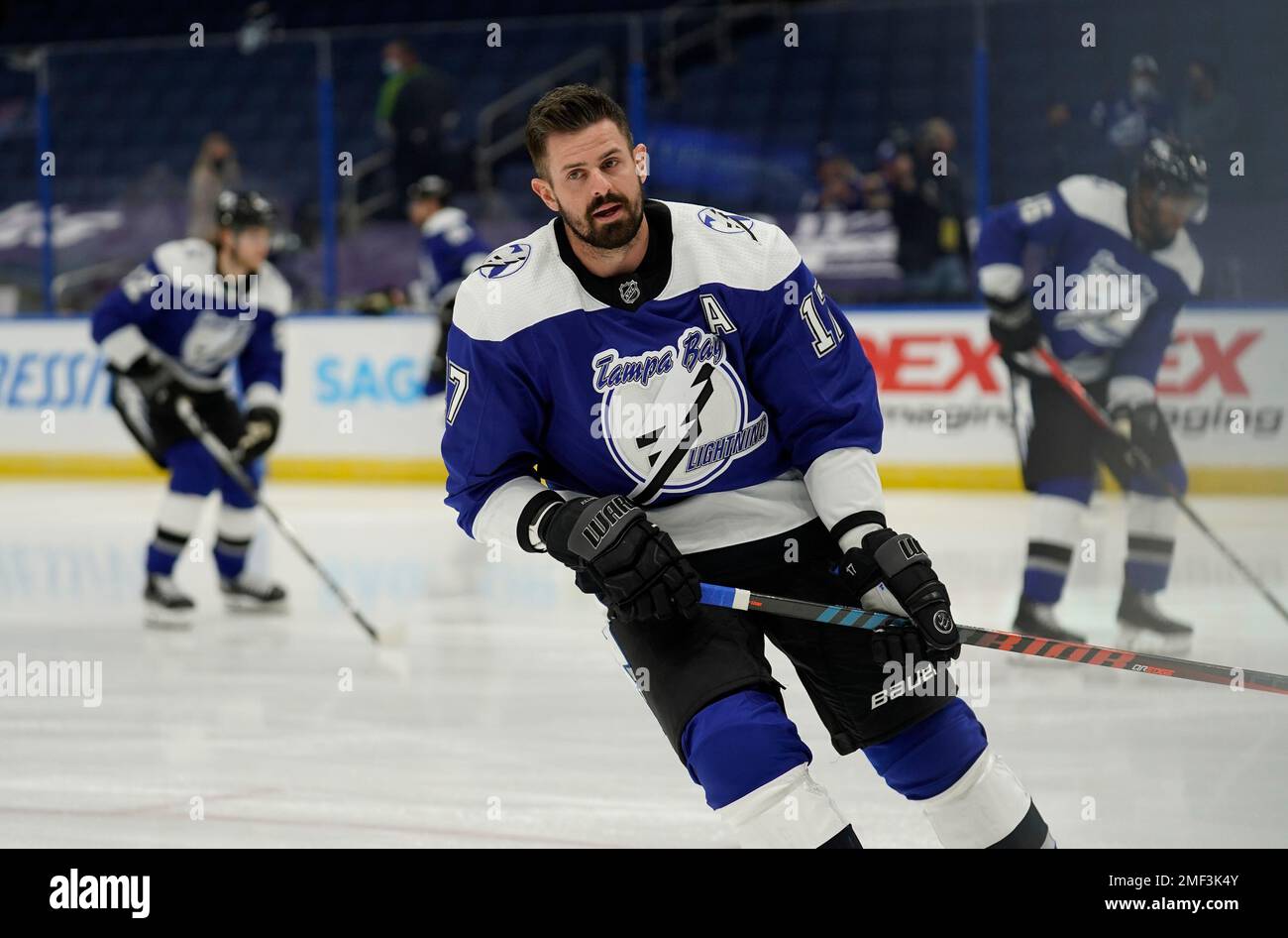 Tampa Bay Lightning left wing Alex Killorn (17) before an NHL hockey ...