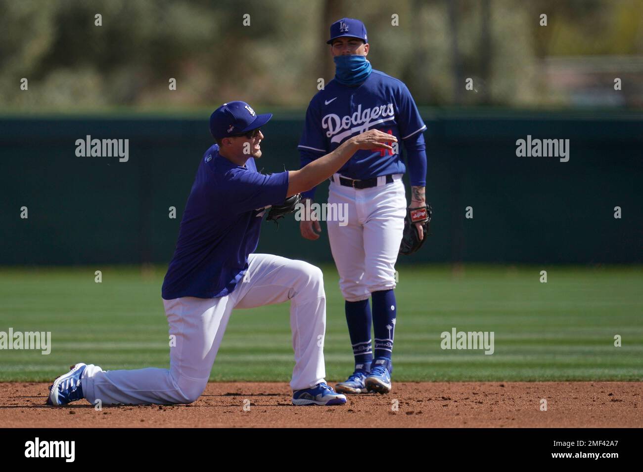 Dodgers' Corey Seager held out of workout