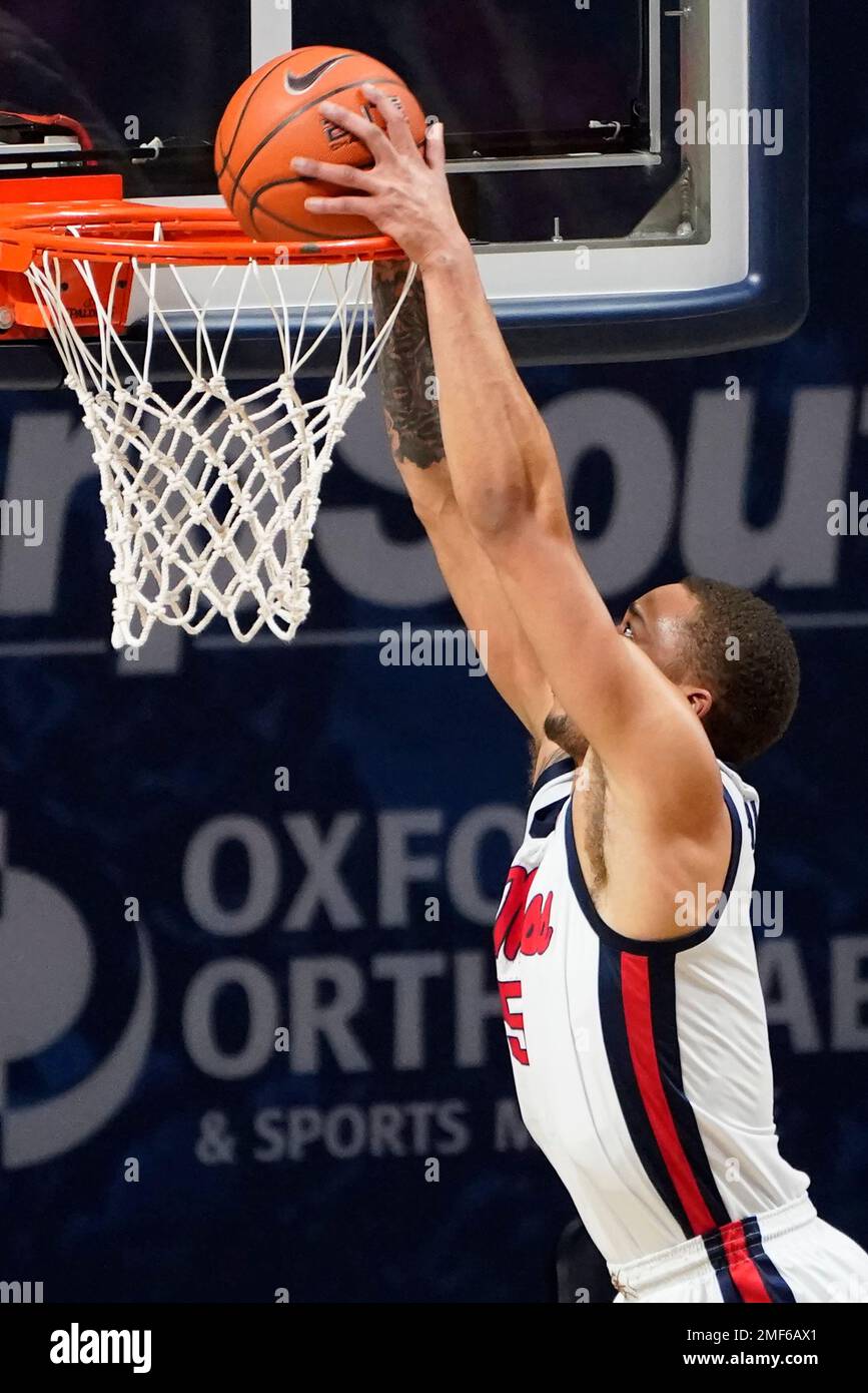 College basketball dunks sale
