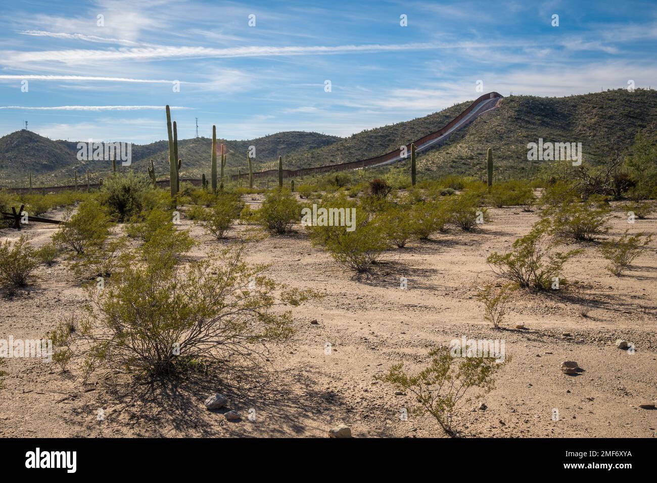 US - Mexican border wall - Arizona Stock Photo - Alamy