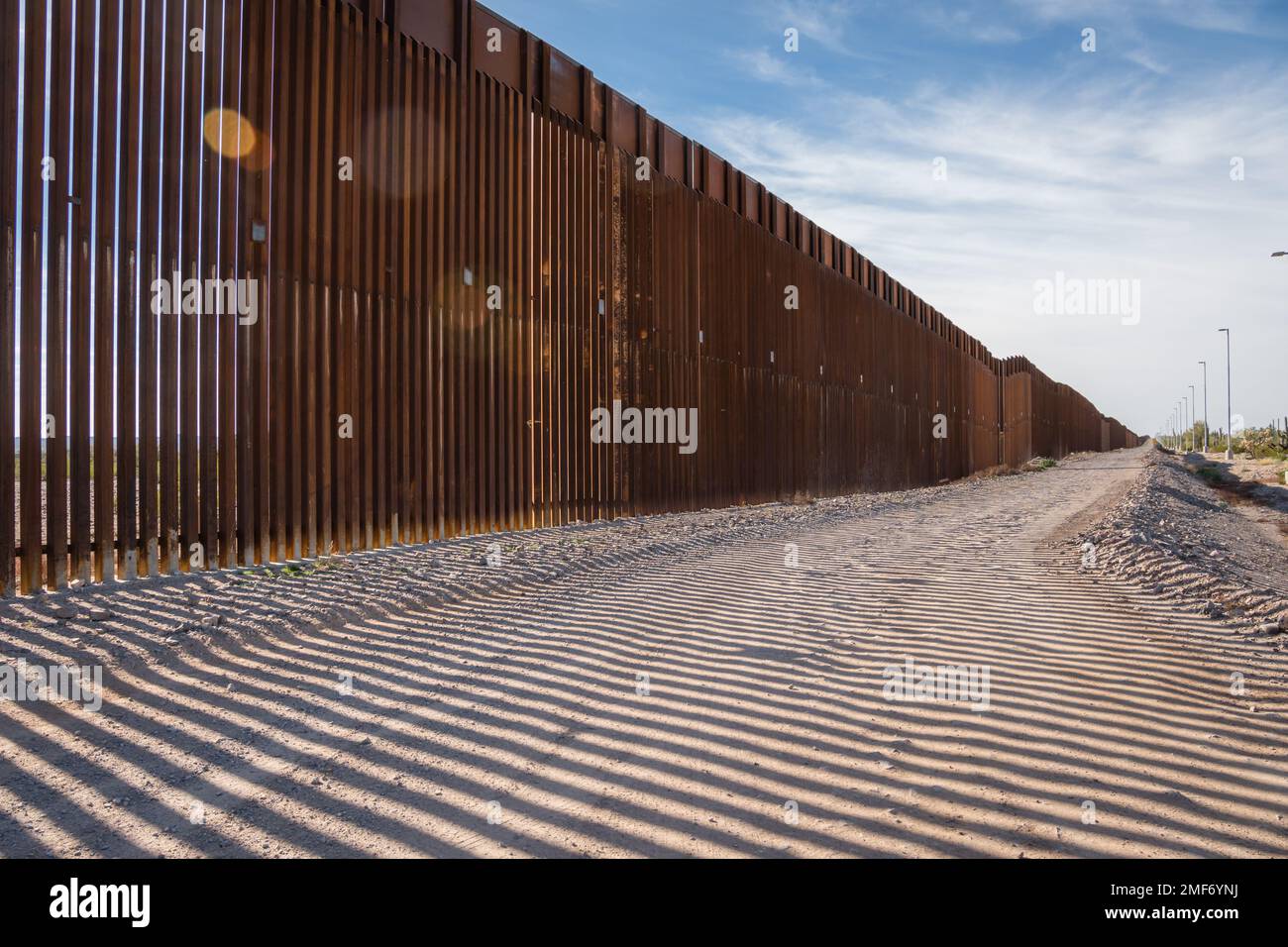 US Mexican border wall Arizona Stock Photo Alamy