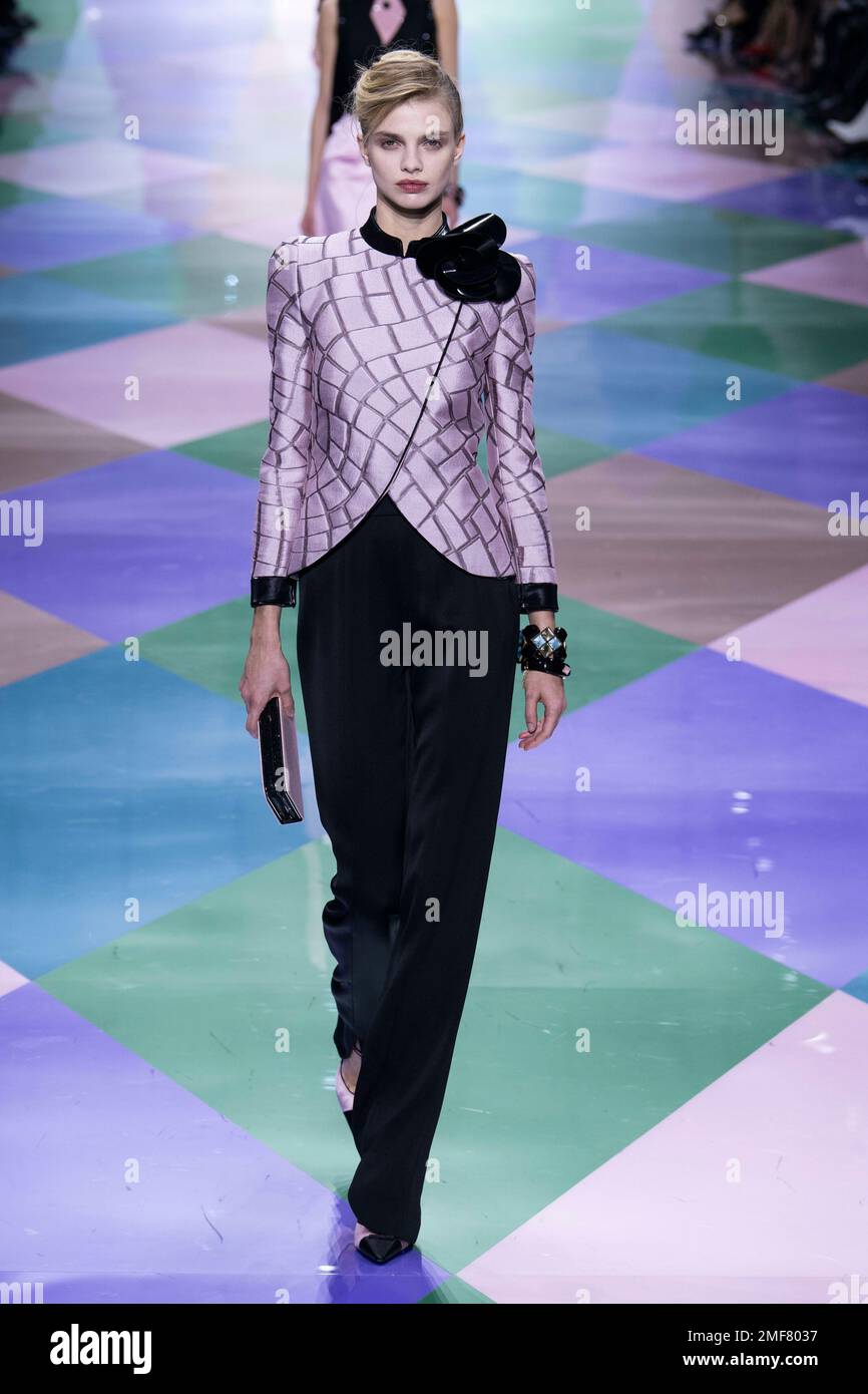 GIORGIO ARMANI PRIVE Haute Couture Spring-Summer 2023 Runway during Haute  Couture Week on January 2023 - Paris, France 24/01/2023 Stock Photo - Alamy