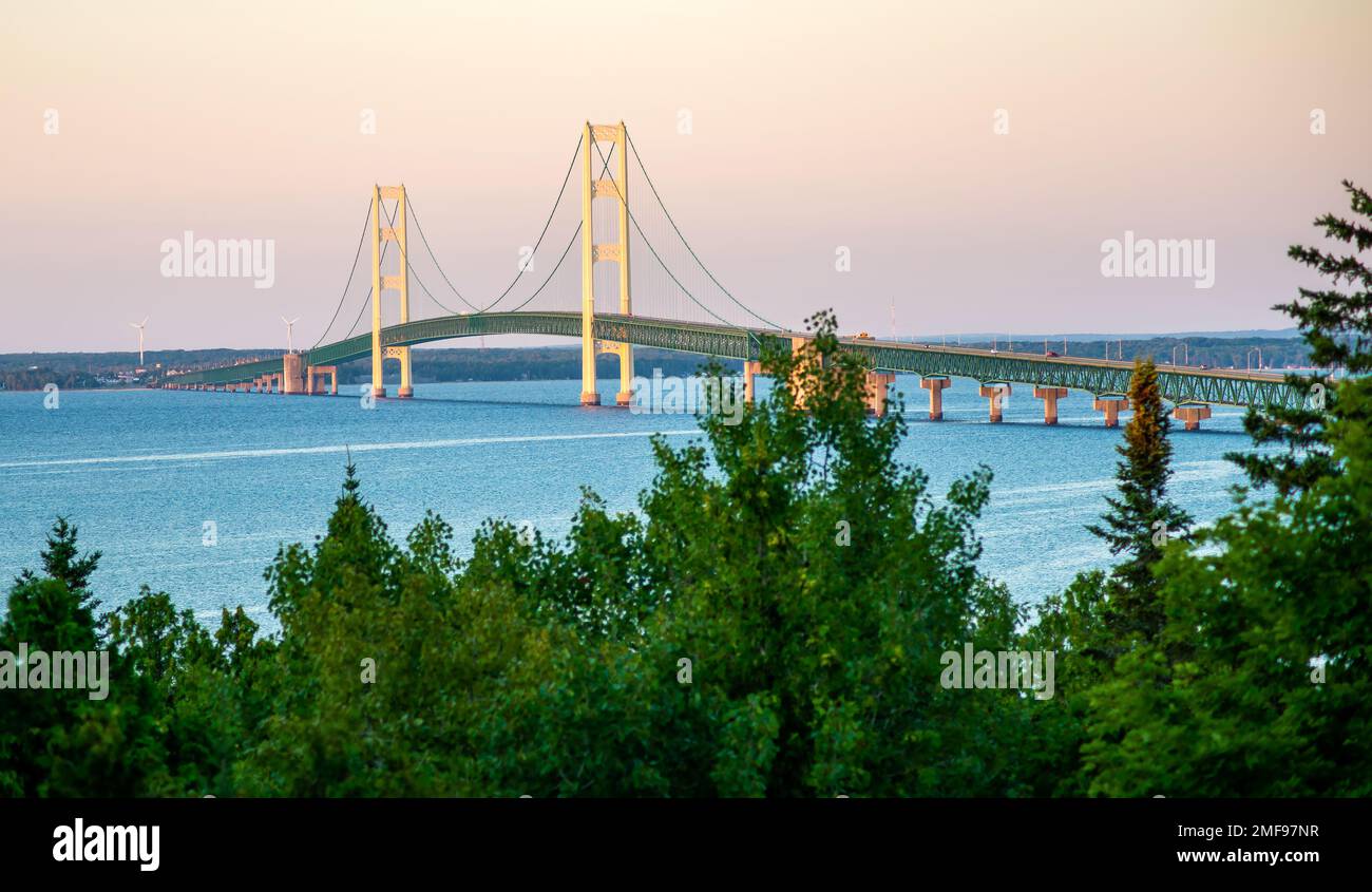 Mac Bridge view from St.Ignace state park at sunrise Stock Photo Alamy