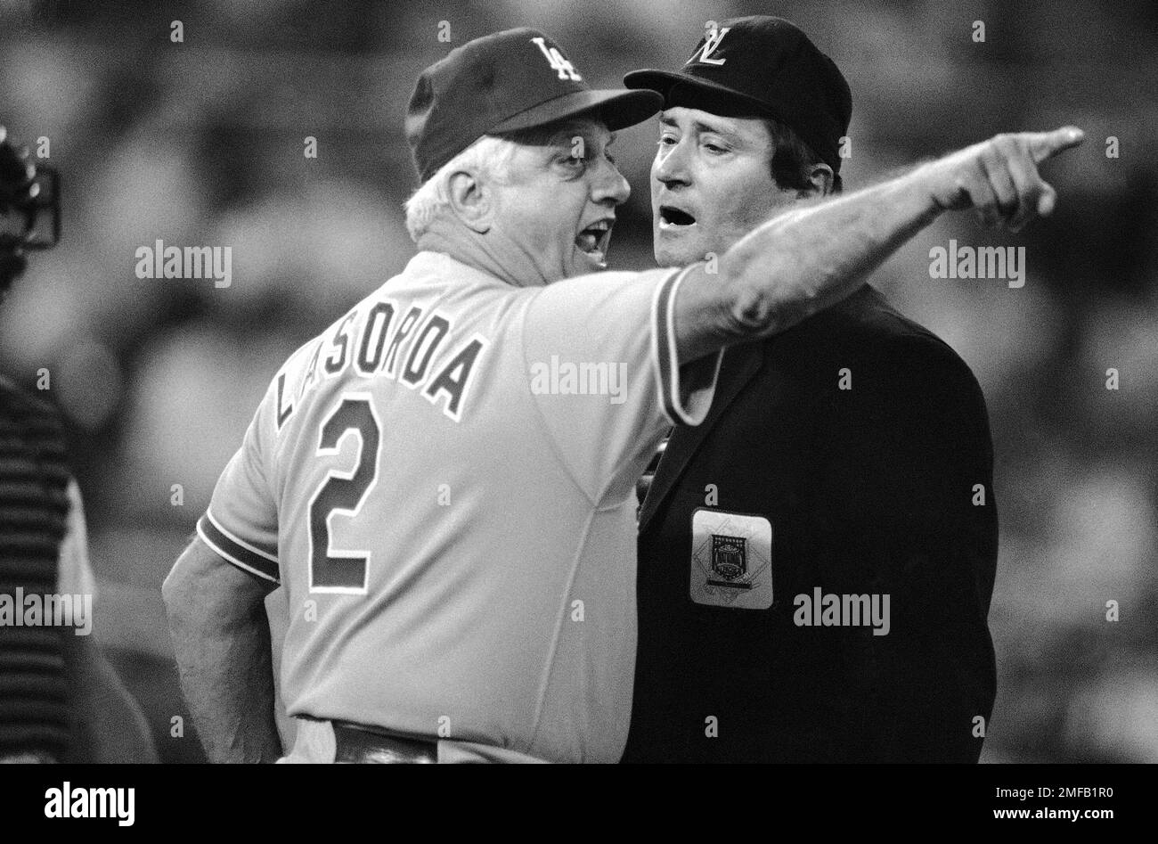FILE Los Angeles Dodgers manager Tommy Lasorda, left, argues with
