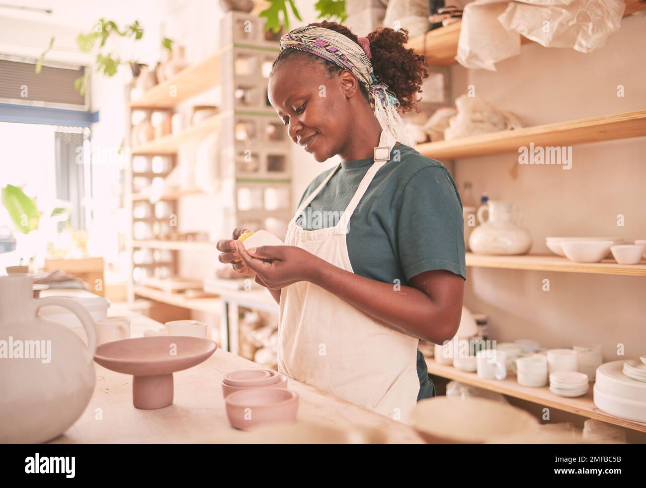 Activity african craft hi-res stock photography and images - Alamy
