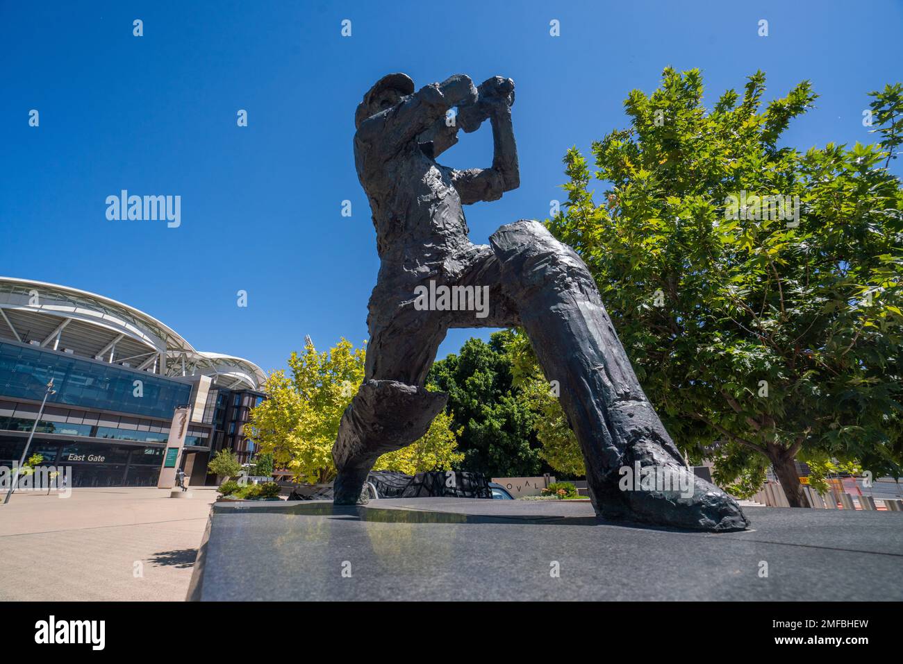 Sir Donald Bradman statue at Adelaide Oval Stock Photo Alamy